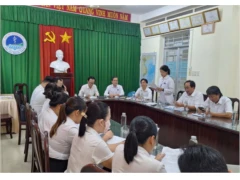 ĐOÀN GIÁM SÁT SỞ Y TẾ ĐỒNG NAI LÀM VIỆC TẠI TRUNG TÂM Y TẾ KHU VỰC VĨNH CỬU