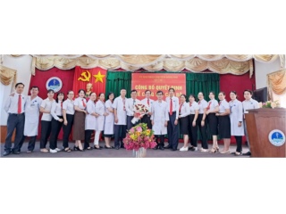 TRUNG TÂM Y TẾ VĨNH CỬU TRAO QUYẾT ĐỊNH BỔ NHIỆM LẠI PHÓ GIÁM ĐỐC TRUNG TÂM Y TẾ